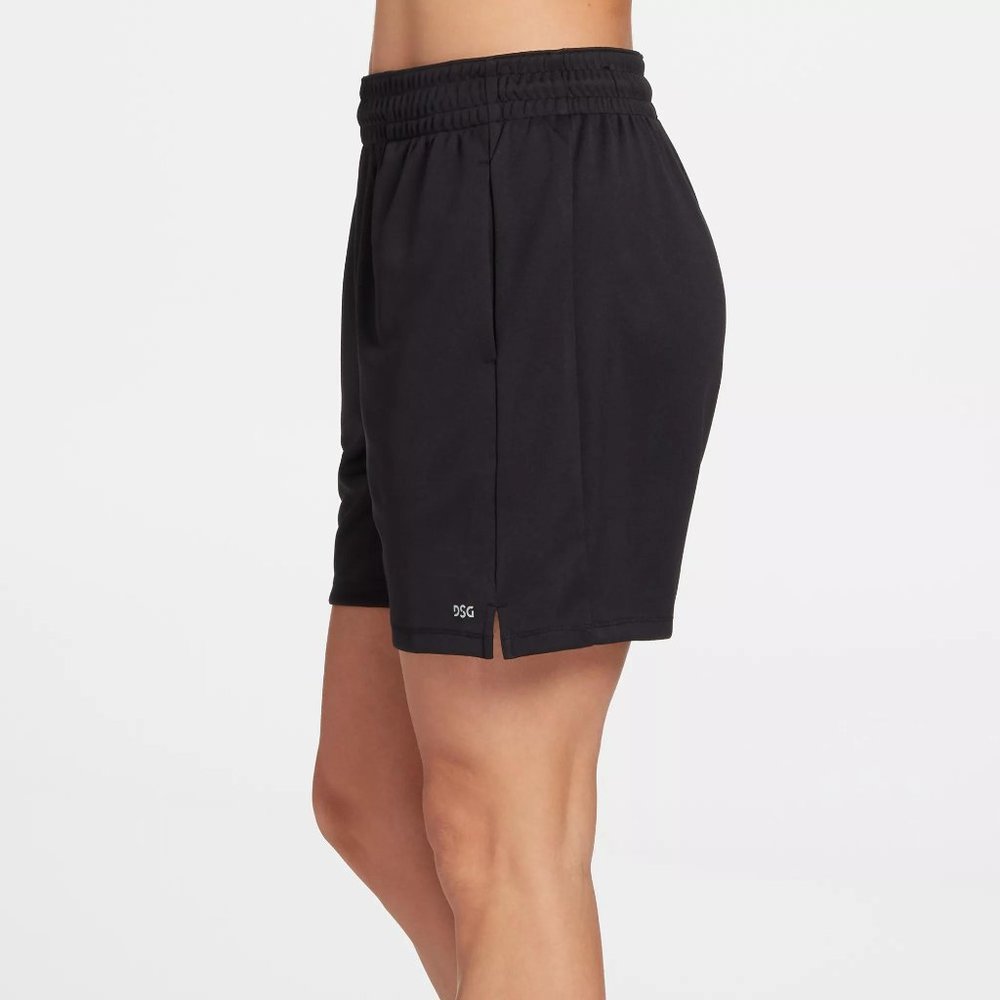 NWT DSG Women's Performance 7” Shorts - Picture 3 of 4